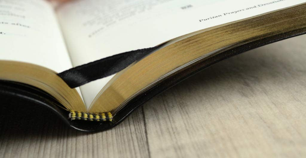Additional view of The Valley of Vision: A Collection of Puritan Prayers & Devotions, 4 of 4